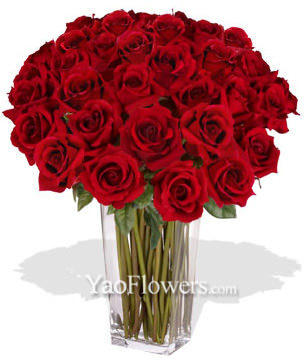 36 Red Roses With a Vase