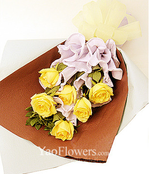 6 Yellow roses with 2 leaf
