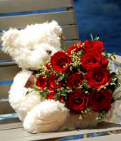 12 Red Roses Hand Bouquet With Bear 