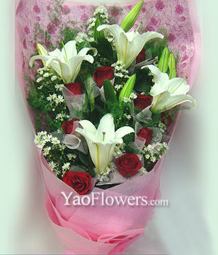 4 White lilium,11 red roses