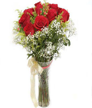 12 Red Roses With Glass Vase