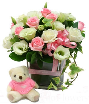 20 Pink,White Roses,Bear,Vase included