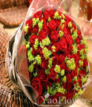 99 Red Roses,Green Leaves