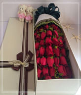 33 Red Roses with Gift Box,Two Cute Bears
