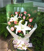 2 Lilium,15 Roses