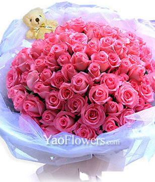 99 Pink Roses,1 Cute Bear