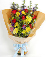 8 red roses,11 yellow daisies