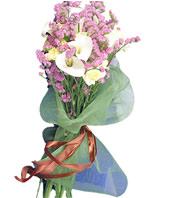 9 white zantedeschia,11 yellow carnation