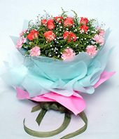 9 pink roses,9 pink carnations