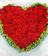 66 Red Roses with KIM leaf