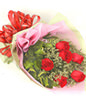 6 red roses