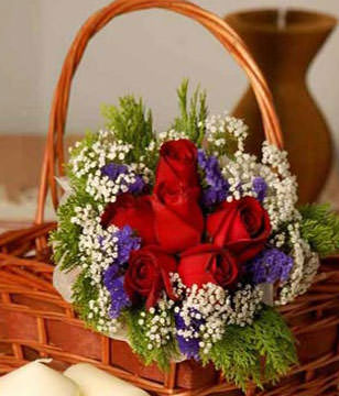 6 Stalks Red Roses, Statis And Baby's Breath