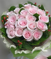 18 Pink roses