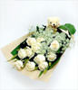 11 White Roses,Green Leaves,the ideal way to express purity