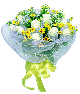 18 white roses