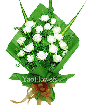 19 white roses