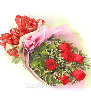 6 red roses