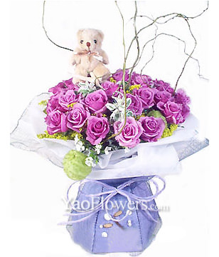 20 Purple roses,a lovely bear