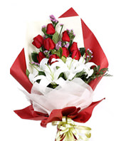 9 red roses,2 white lilies