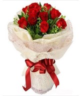 10 Red Roses Hand Bouquet