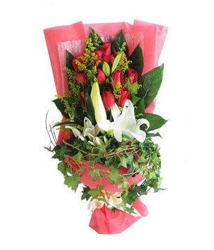 Bouquet of 12 Red Roses & 3 White Lilies