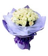 52 White Roses in Bouquet